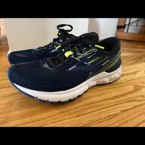 Brooks Adrenaline GTS 19, Mens Size 7.5